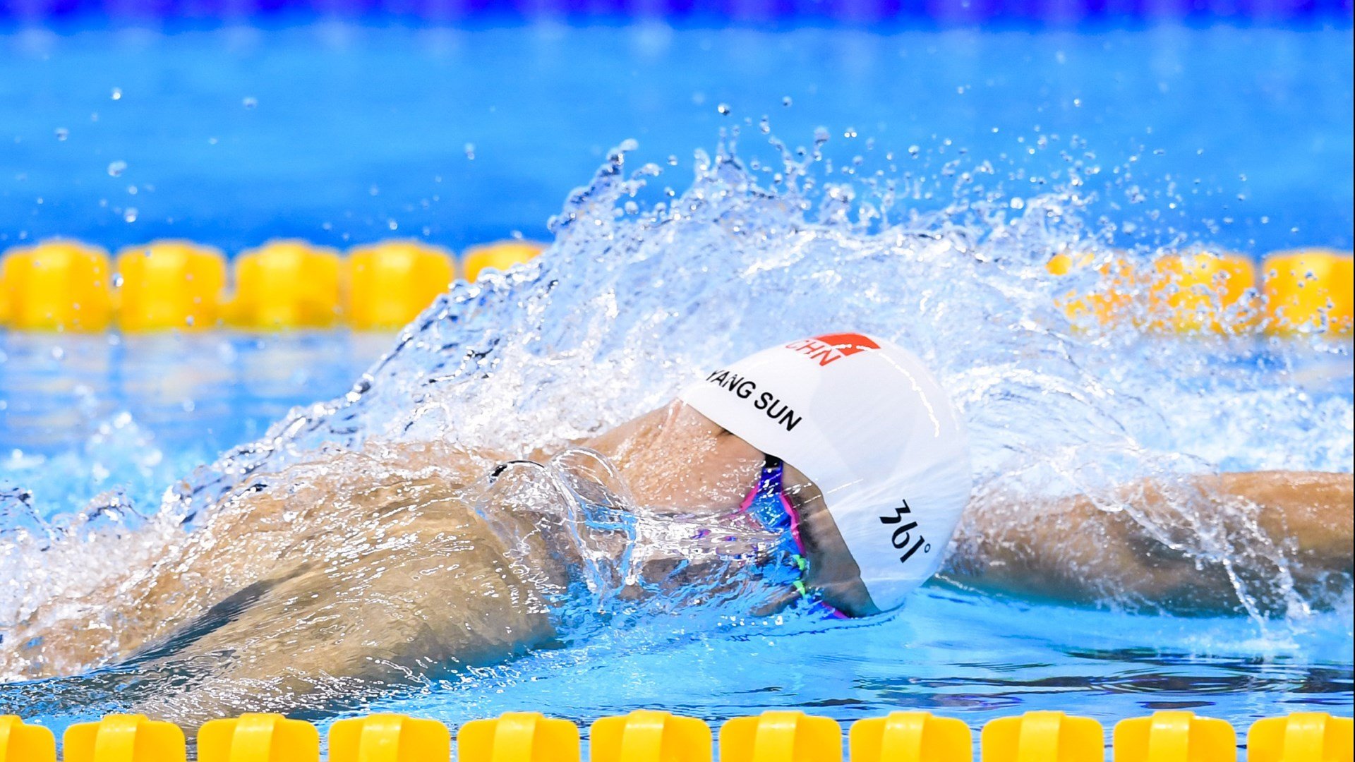 KY Gaming-F1赛车赛场焦点！俄罗斯队对阵葡萄牙队，关键一战，双方鏖战至最后一刻