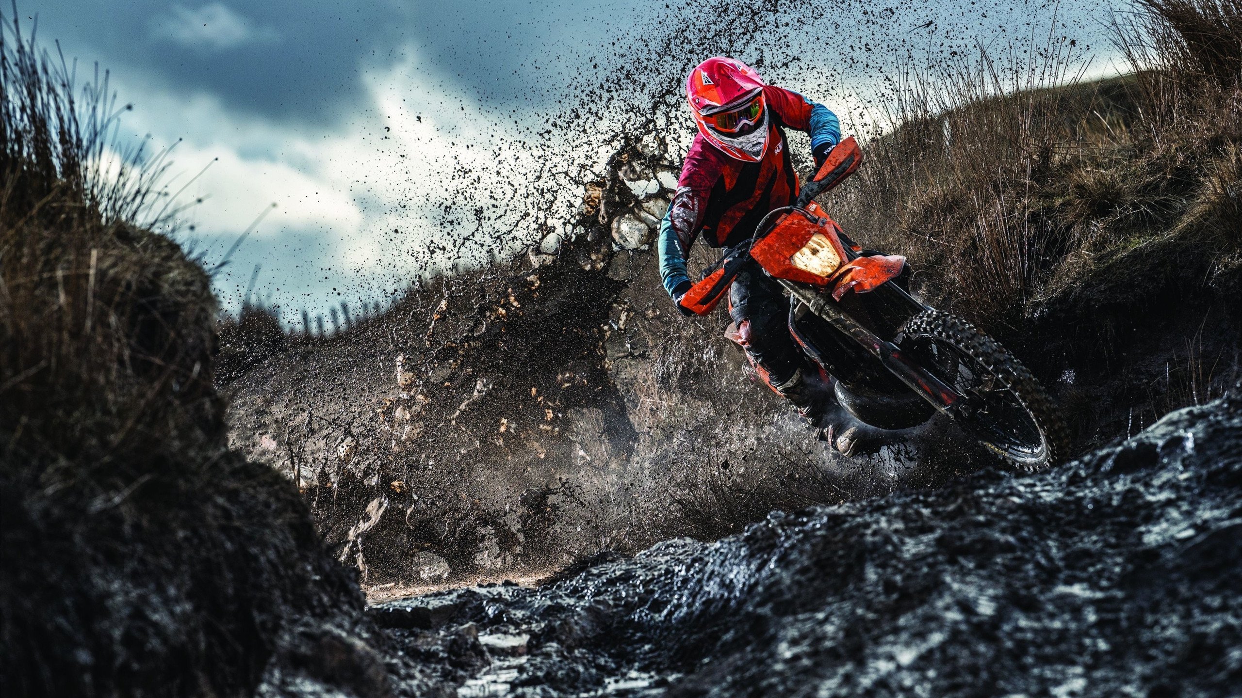 KY Gaming-电竞赛场焦点！西班牙队对阵美国队，爆冷逆转，黑马强势击败劲敌